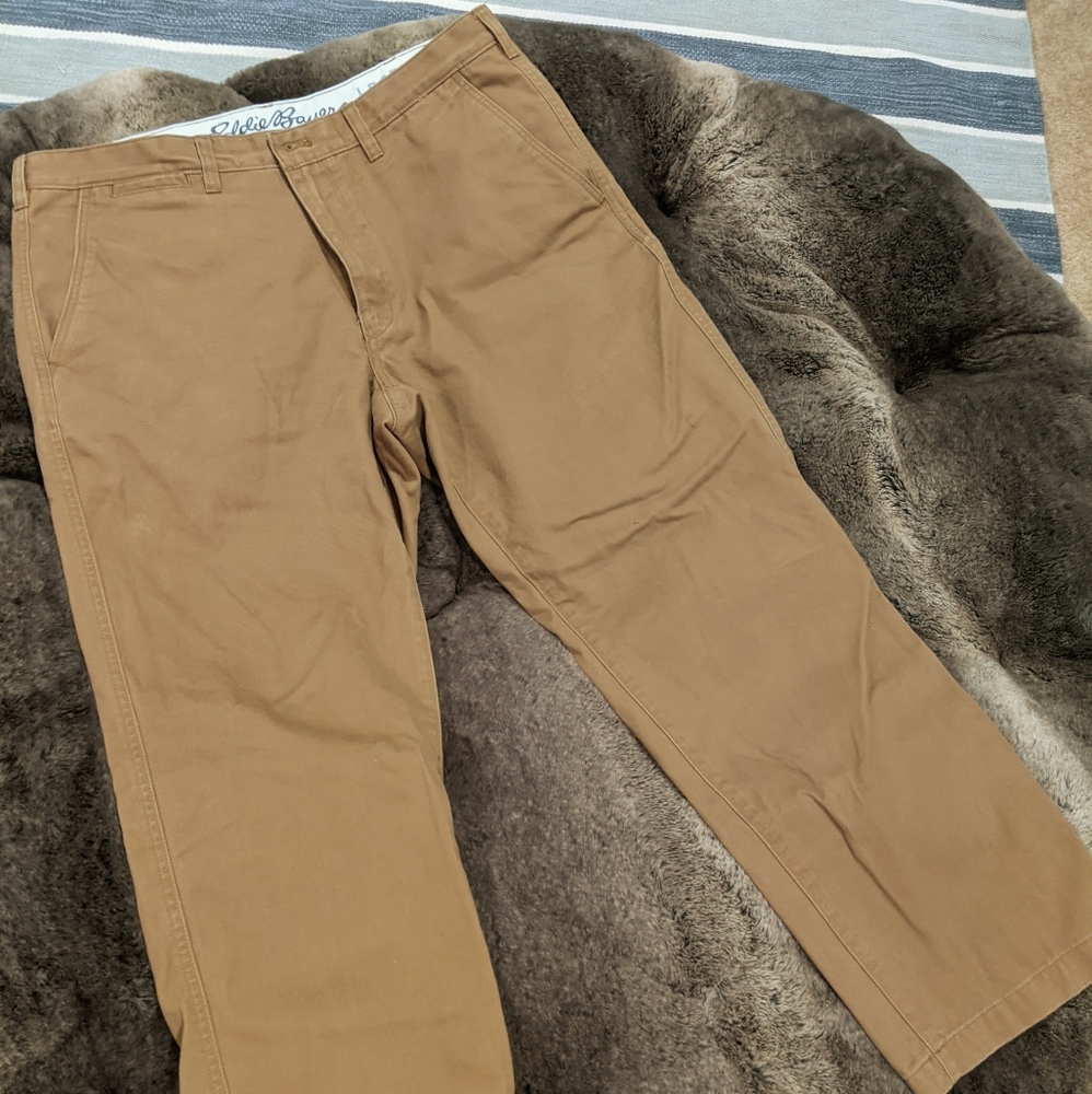 Men's Eddie Bauer brown khaki pants